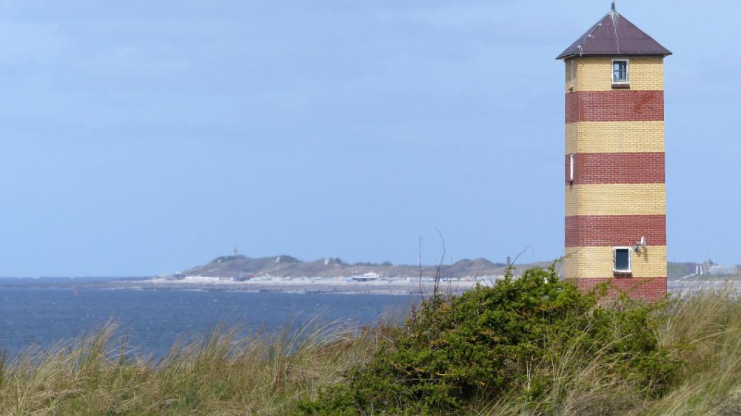 vuurtoren en duinen dishoek