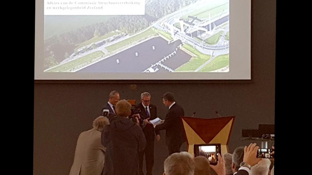 20160602 overhandiging rapport cieBalkenende.jpg