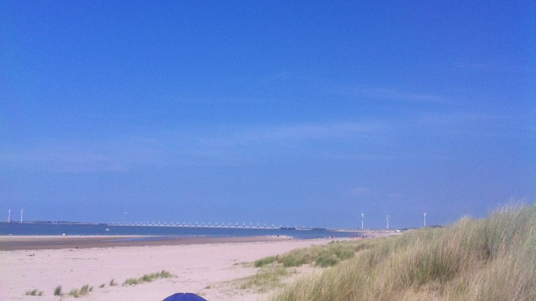 strand Vrouwenpolder.jpg