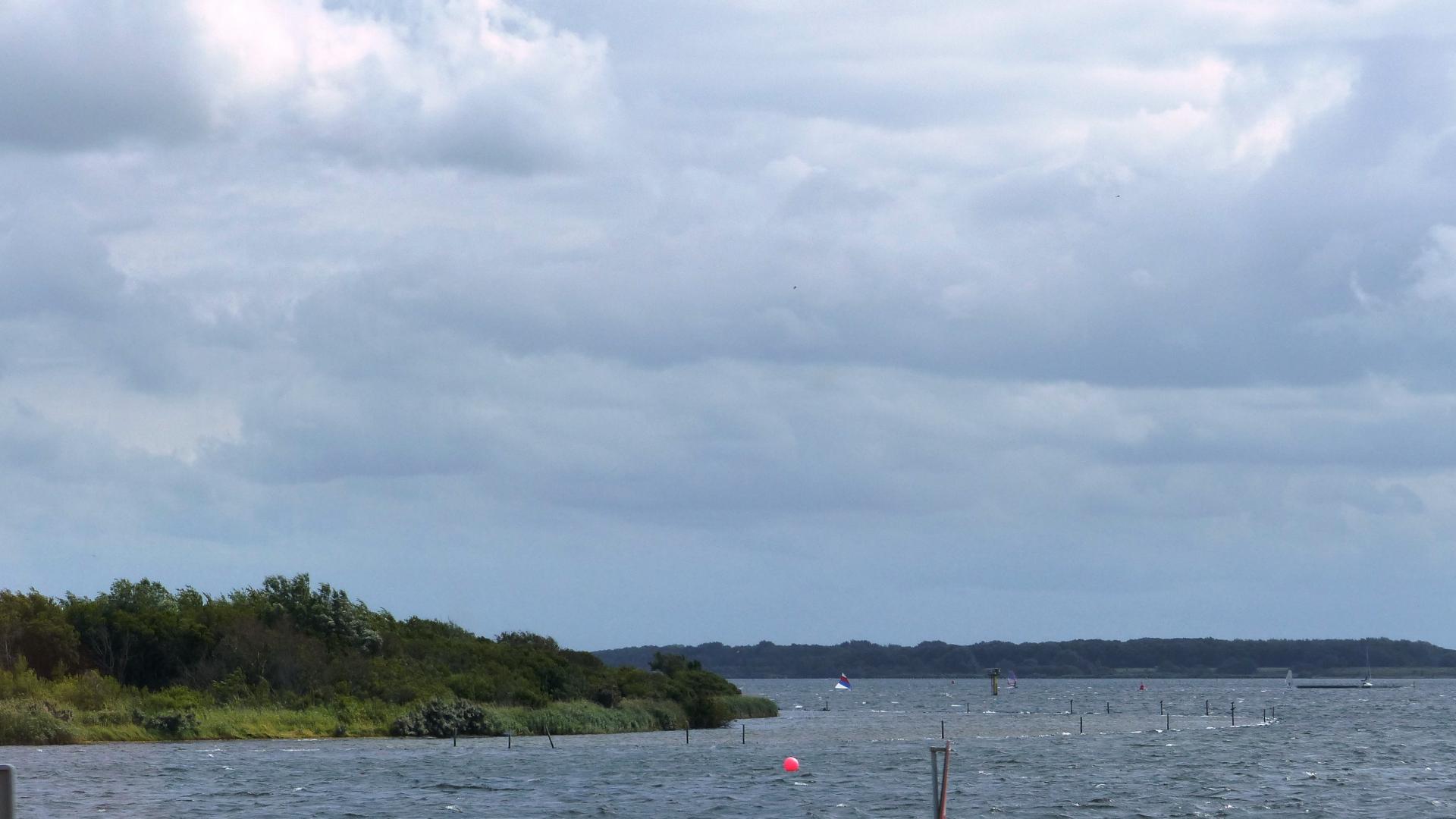 veerse meer zicht op plek brouwerseiland.JPG